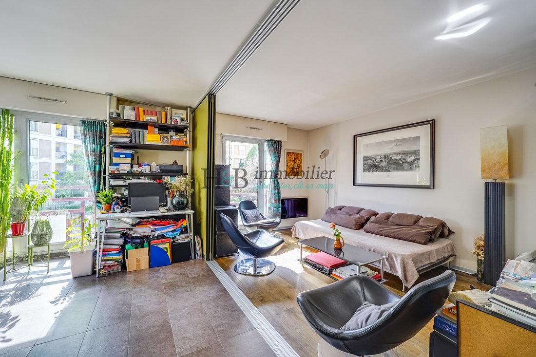 Apartment in Grange Aux Belles-Terrage, Paris 10e Arrondissement, Paris 2 - 17646300