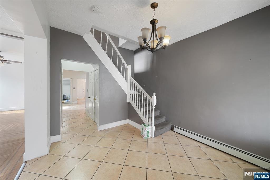 House in Paterson, New Jersey, United States 4 - 17500751