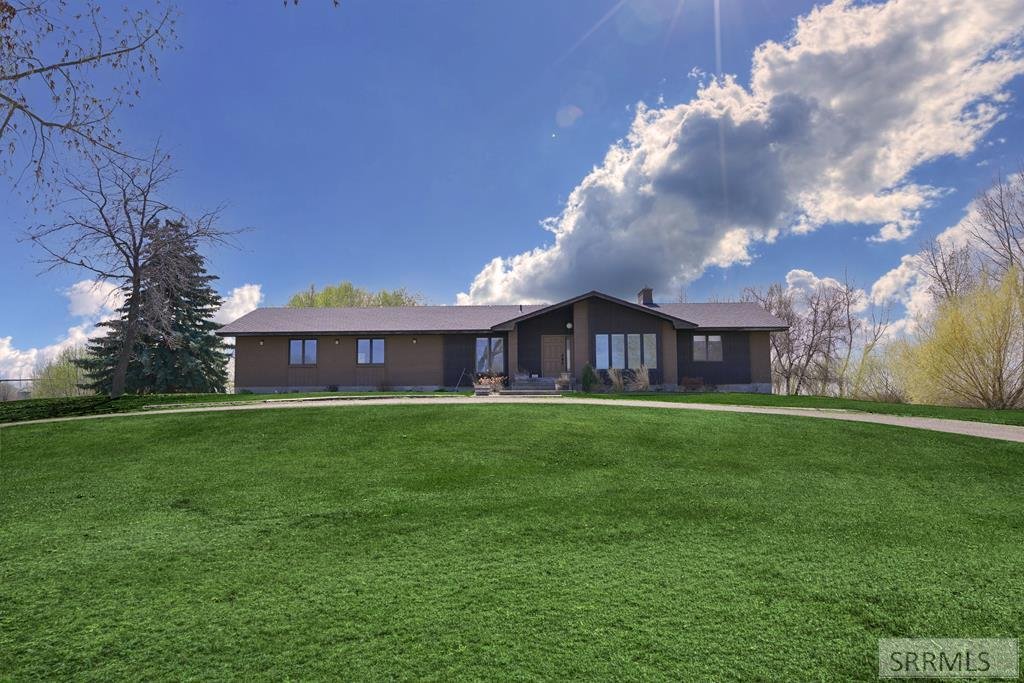 House in Saint Anthony, Idaho, United States 1 - 17649266