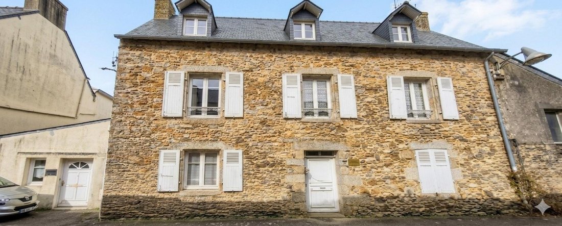 House in Hennebont, Brittany, France 2 - 17532941