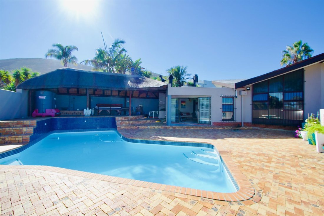 House in Cape Town, Western Cape, South Africa 1 - 17650062