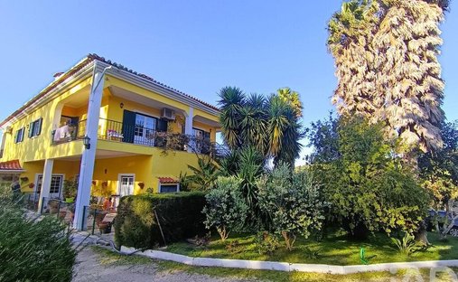 Townhouse in Castanheira do Ribatejo e Cachoeiras, Lisbon, Portugal 1
