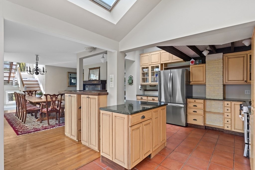 House in Wellesley, Massachusetts, United States 4 - 17651726