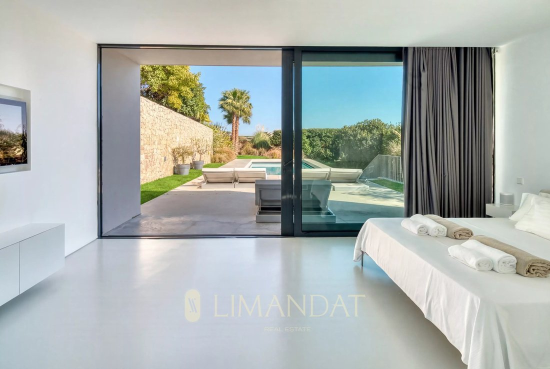 Villa in Cannes, Provence-Alpes-Côte d'Azur, France 5 - 17659290