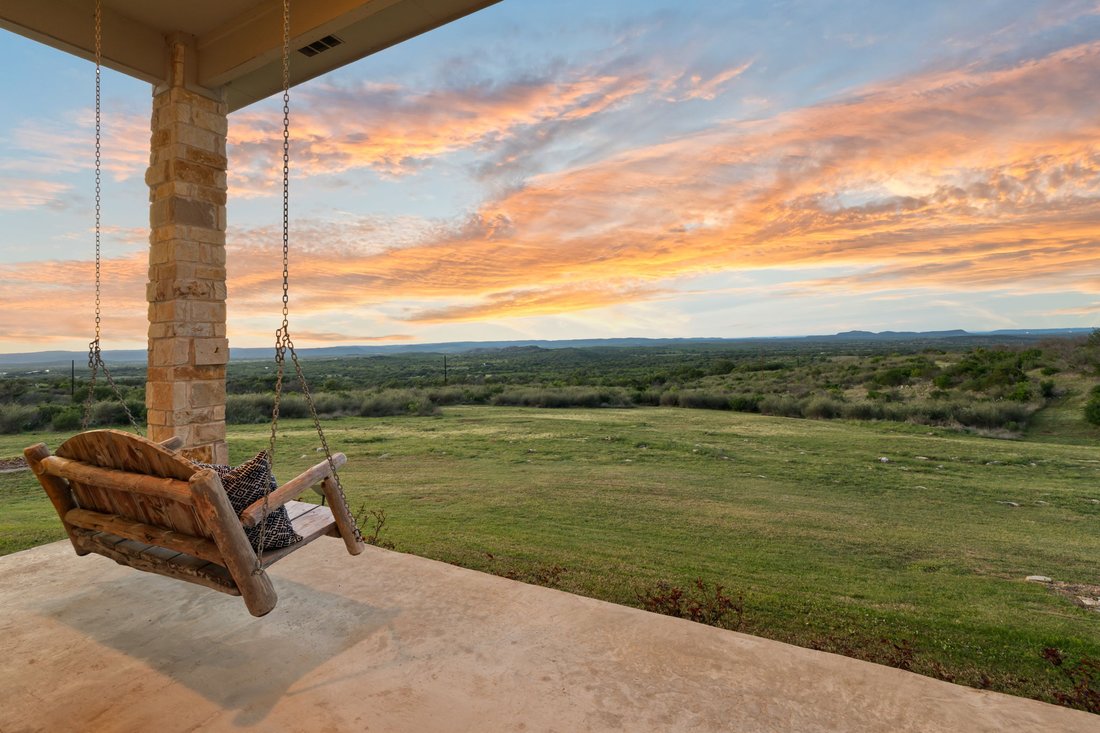 House in Round Mountain, Texas, United States 2 - 17646053