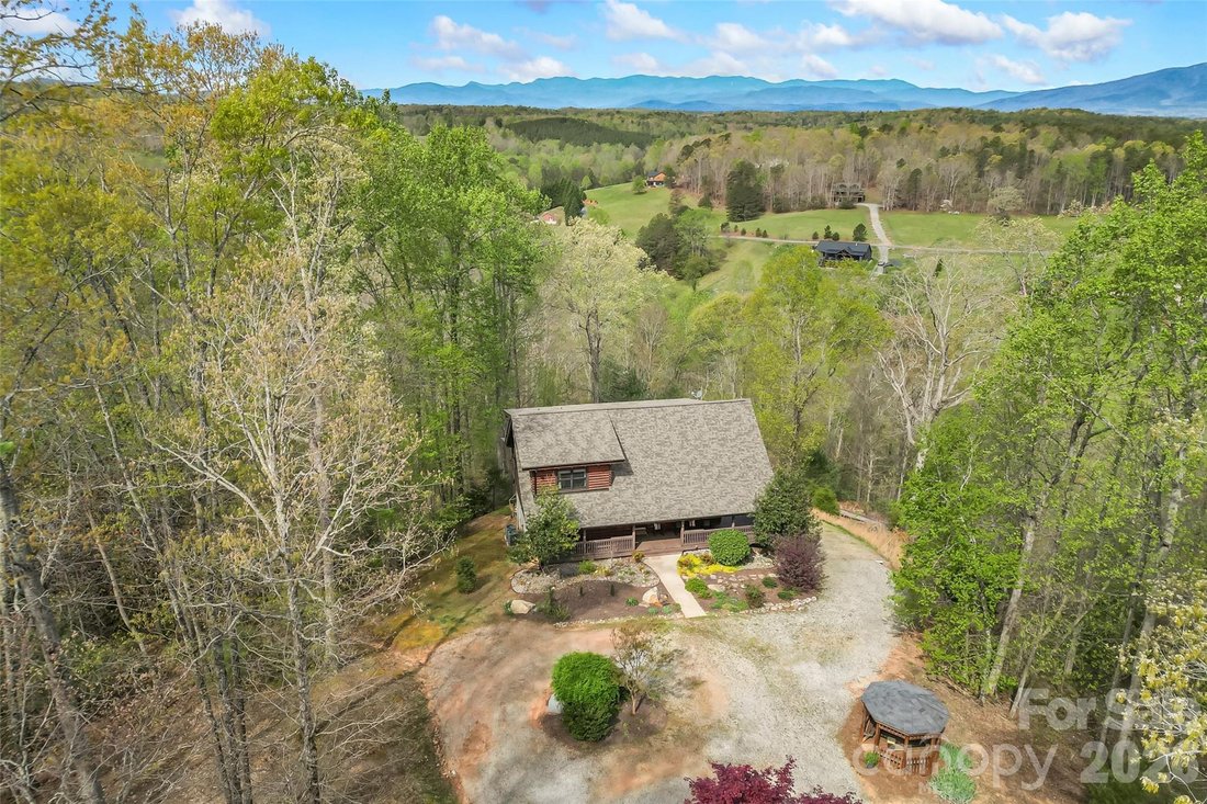 House in Nebo, North Carolina, United States 1 - 17646046