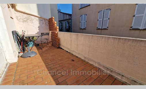 Villa in Vieille Ville, Antibes, France 1
