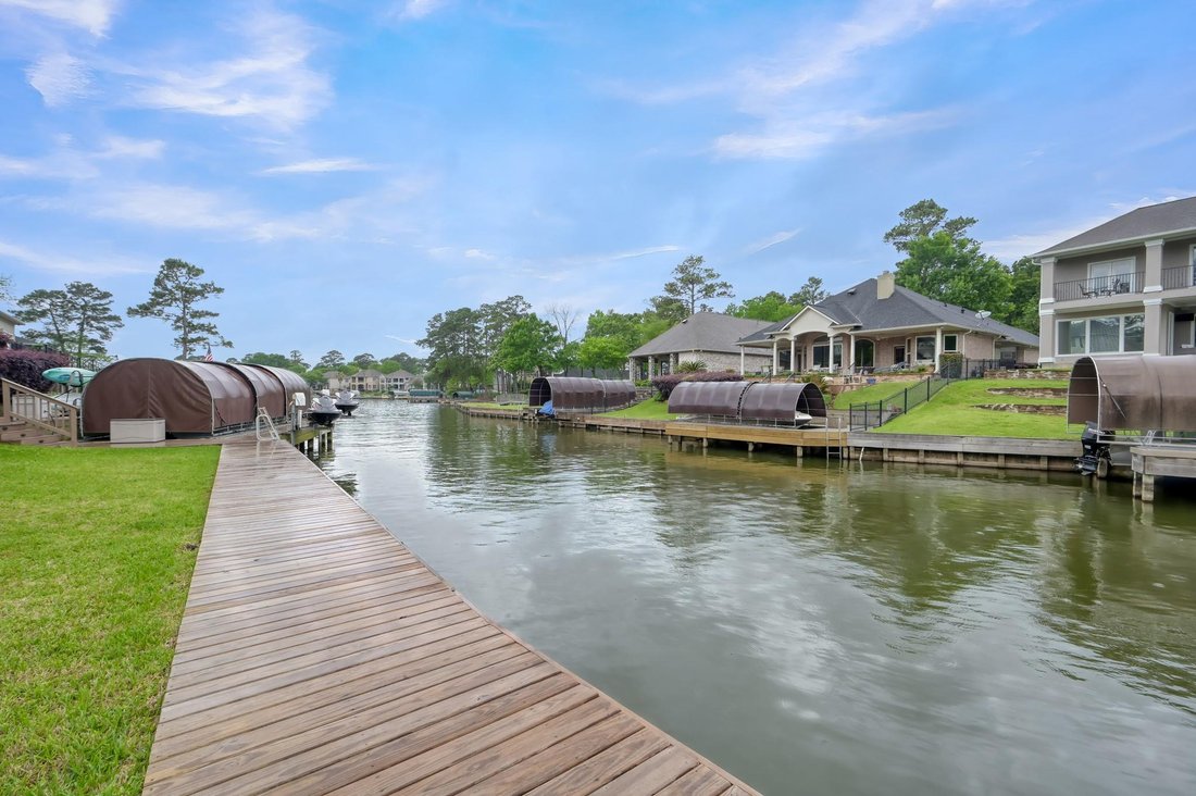House in Conroe, Texas, United States 2 - 17653964