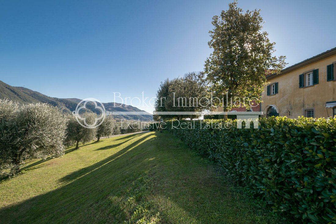 Villa in Avane, Tuscany, Italy 3 - 13559306