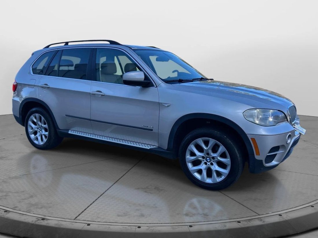 Suv in Canton, MA, United States 3 - 17460596