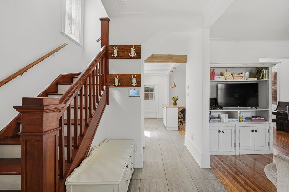 House in Saint-Lambert, Quebec, Canada 5 - 17656079