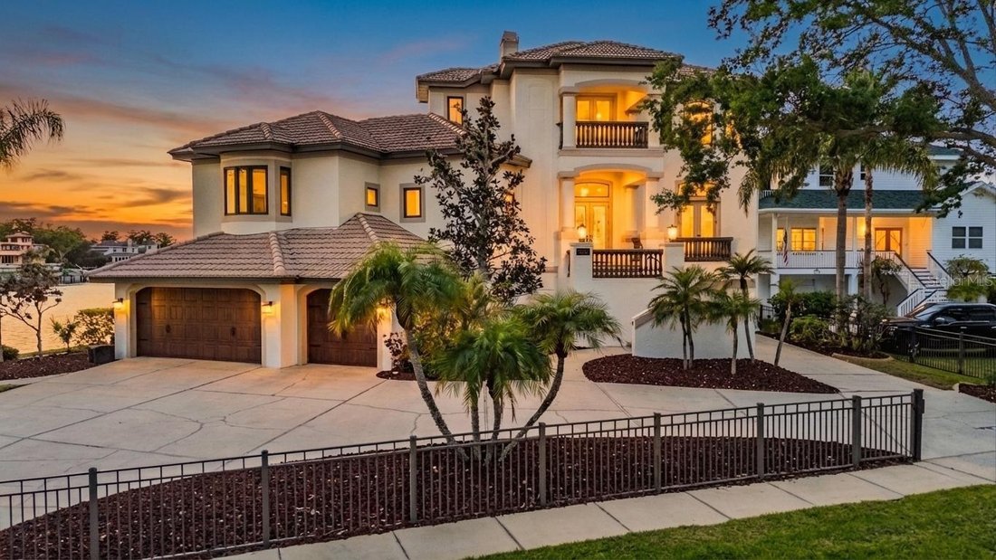 House in Tarpon Springs, Florida, United States 1 - 17652167