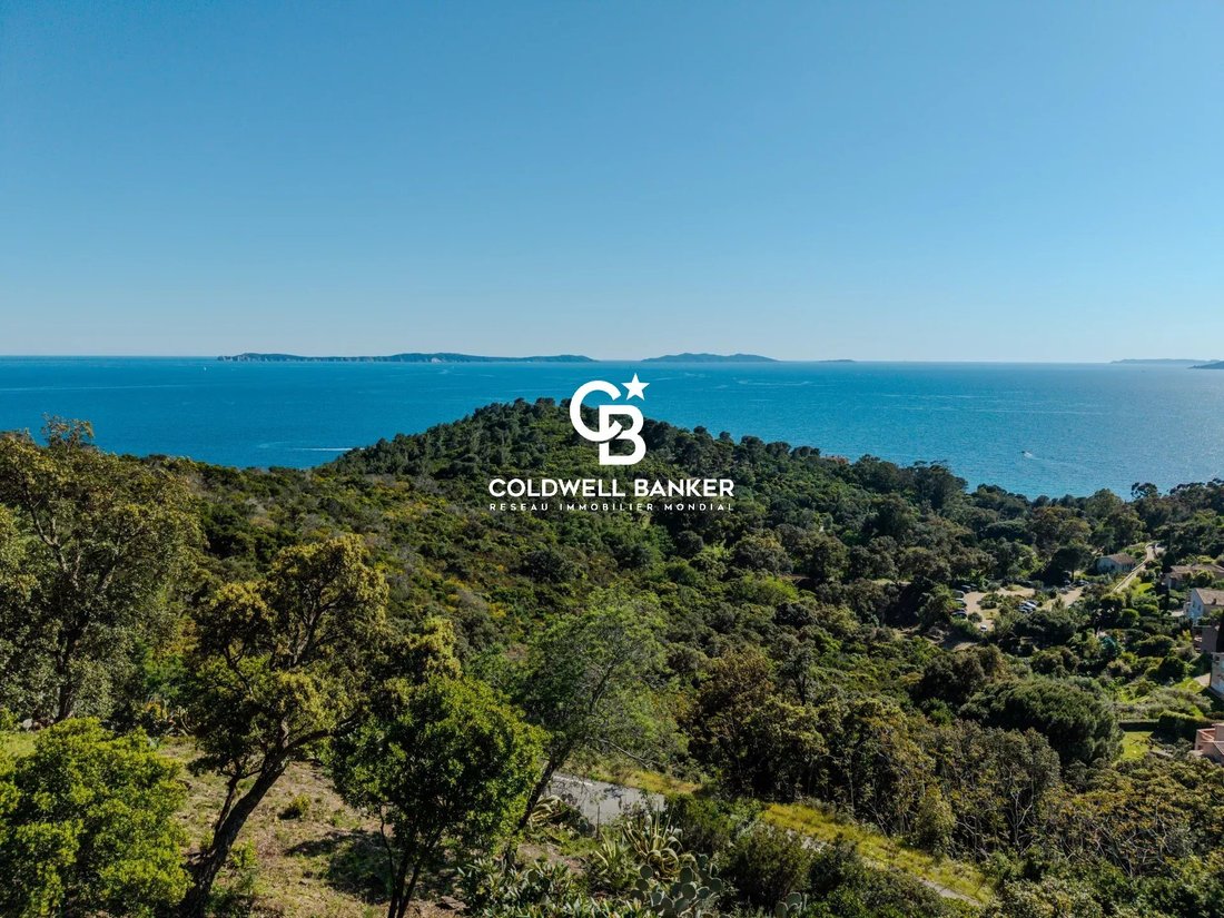 Land in Rayol-Canadel-sur-Mer, Provence-Alpes-Côte d'Azur, France 2 - 17647019
