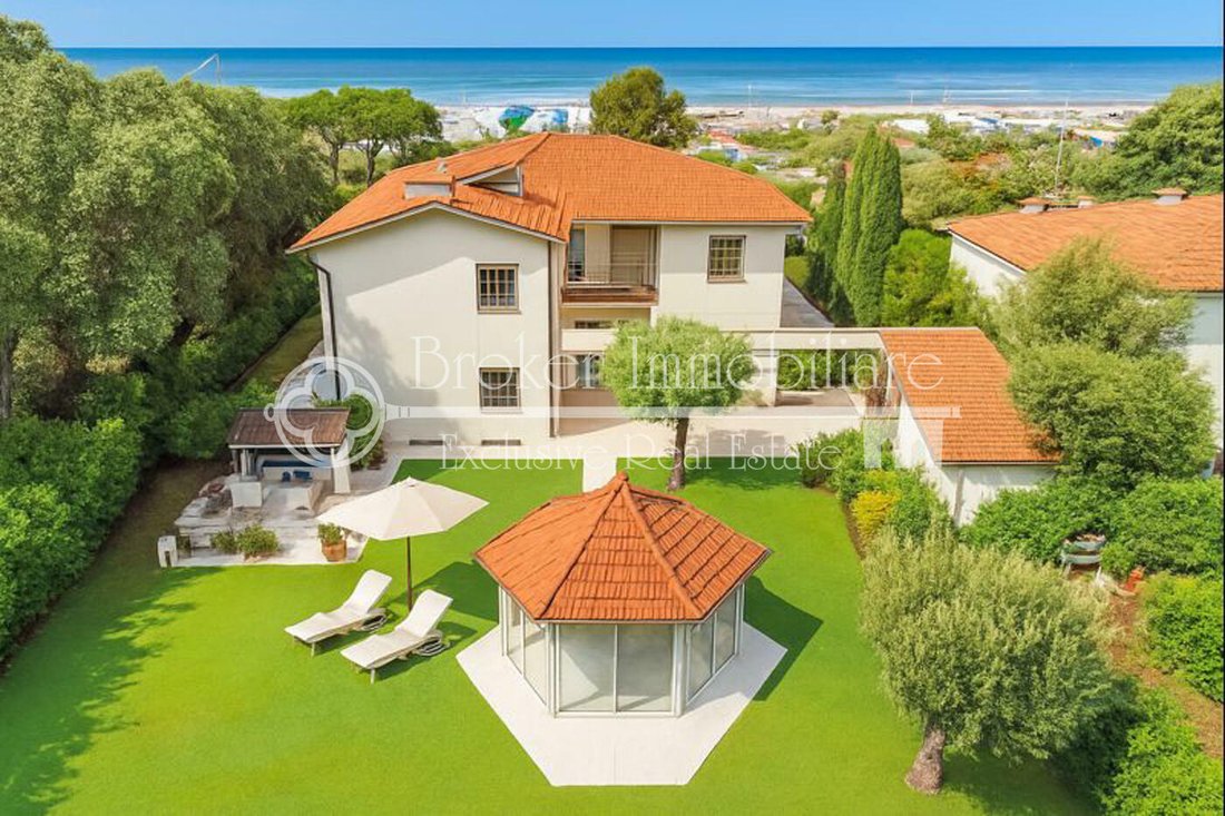 Villa in Center, Forte dei Marmi, Tuscany 4 - 16807145