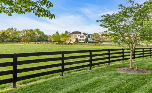 House in College Grove, Tennessee, United States 1