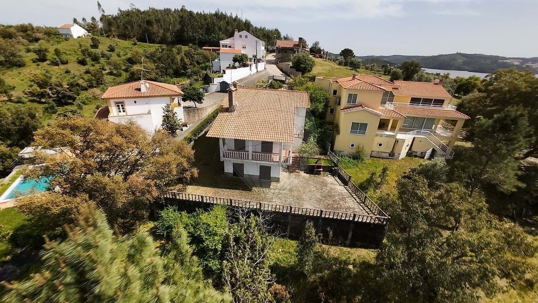 Villa in Serra e Junceira, Santarem District, Portugal 1 - 16835964