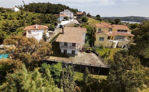 Villa in Serra e Junceira, Santarem District, Portugal 1