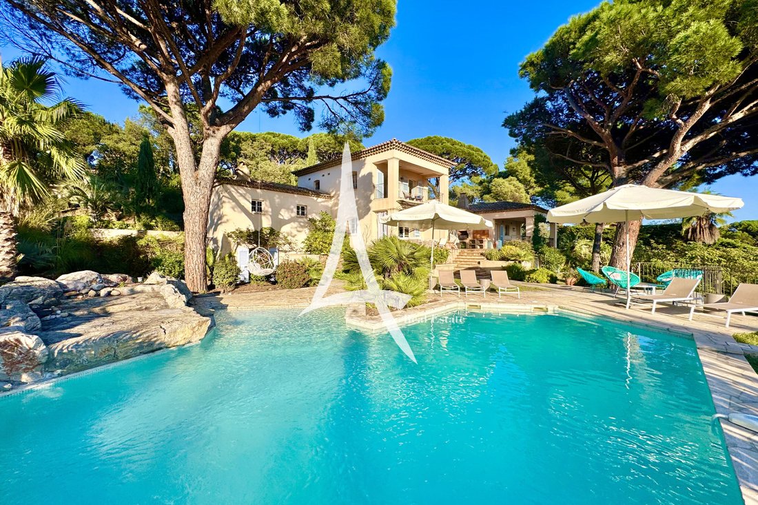 Villa in La Croix-Valmer, Provence-Alpes-Côte d'Azur, France 5 - 16879456