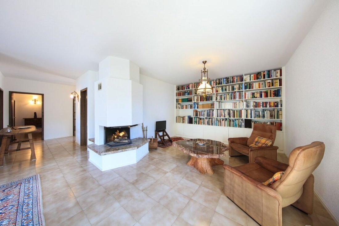 Villa in Brusino Arsizio, Ticino, Switzerland 2 - 17645388