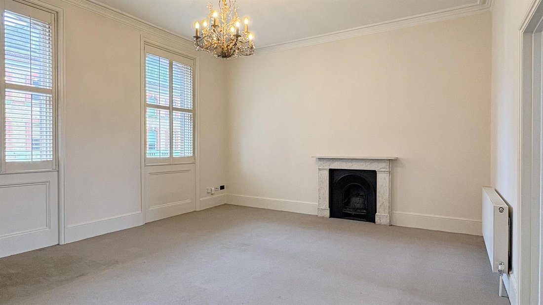 Apartment in Earls Court, Kensington And Chelsea, England 4 - 17645144