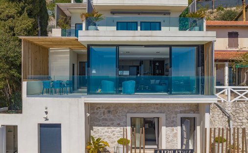 Villa in Village-Cros de Caste-Coupiere-Mont Gros, Roquebrune-Cap-Martin, France 1