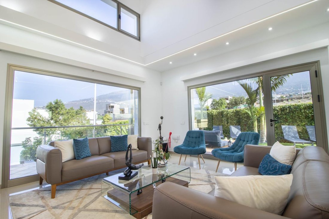 Villa in Puerto de la Cruz, Canary Islands, Spain 4 - 17645548