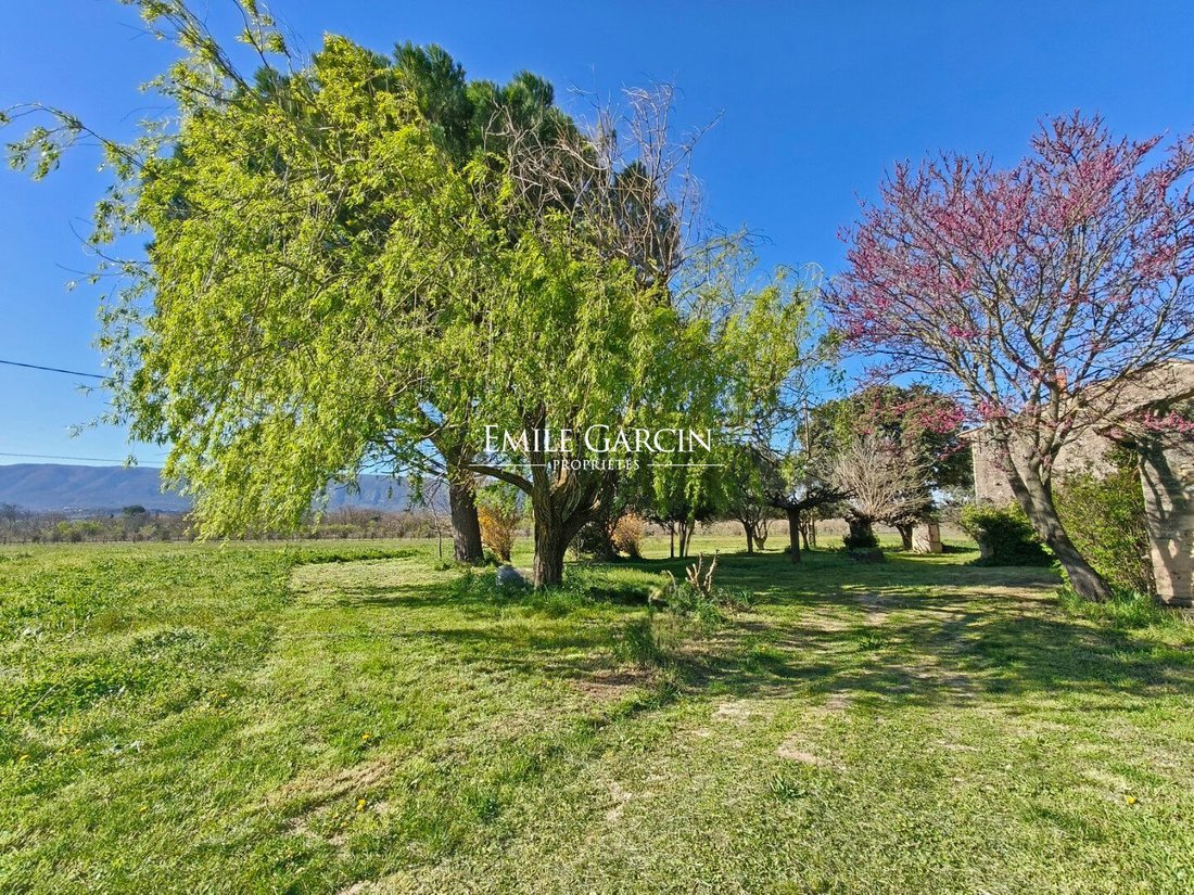 Villa en Cabrières-d'Avignon, Provenza-Alpes-Costa Azul, Francia 3 - 17646760