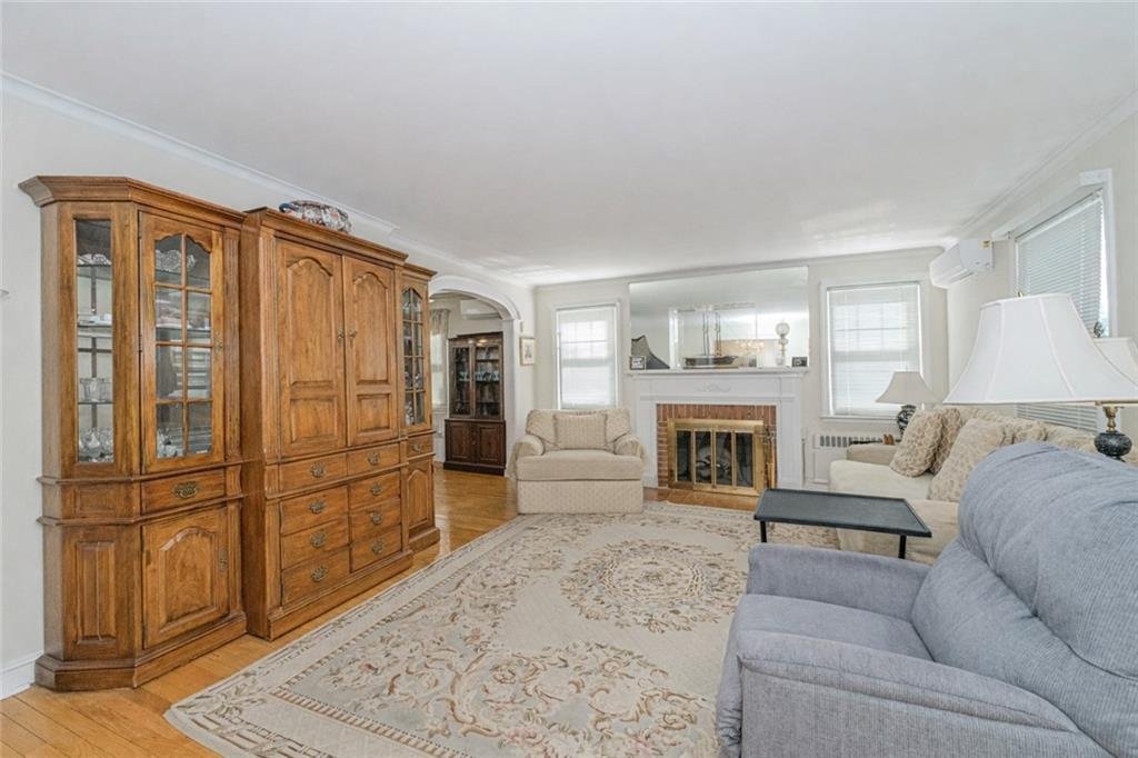 House in New York, New York, United States 4 - 17649328
