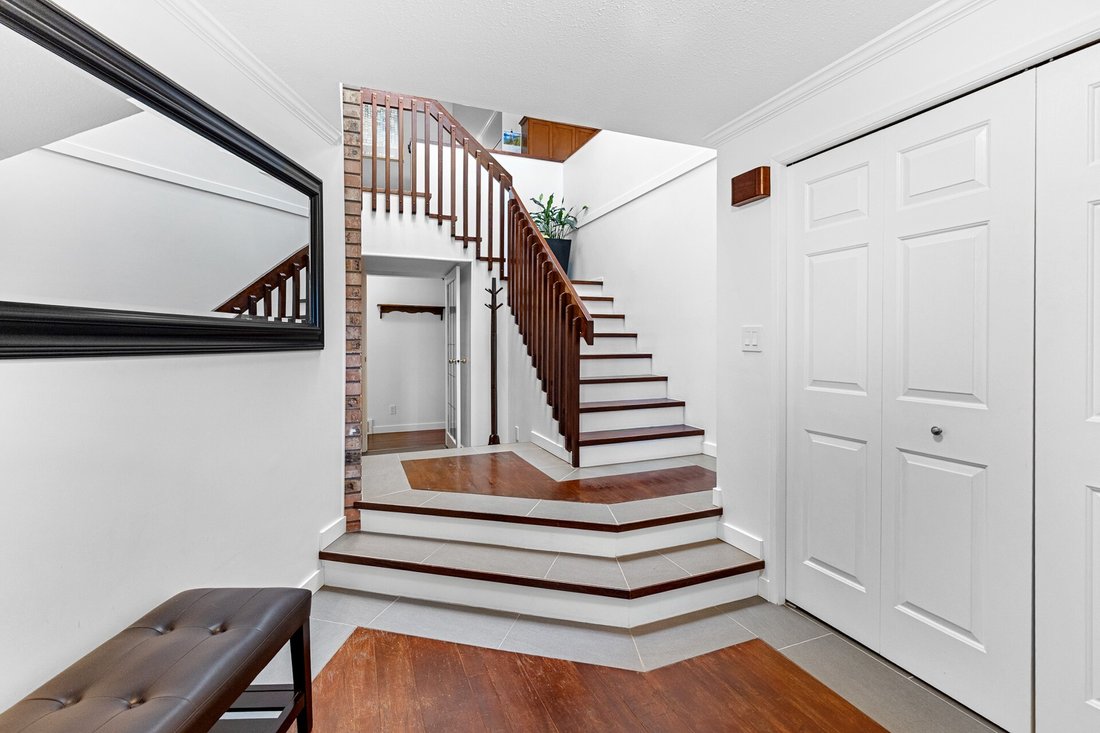 House in West Kelowna, British Columbia, Canada 4 - 17655972