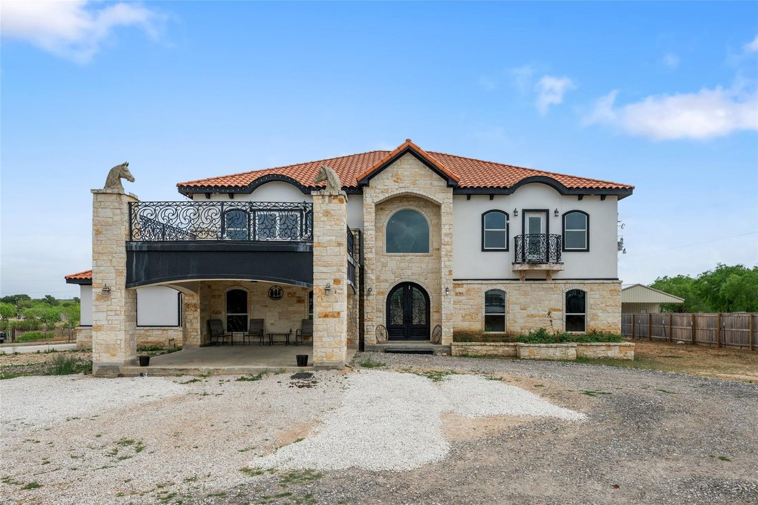 House in Seguin, Texas, United States 1 - 17652008