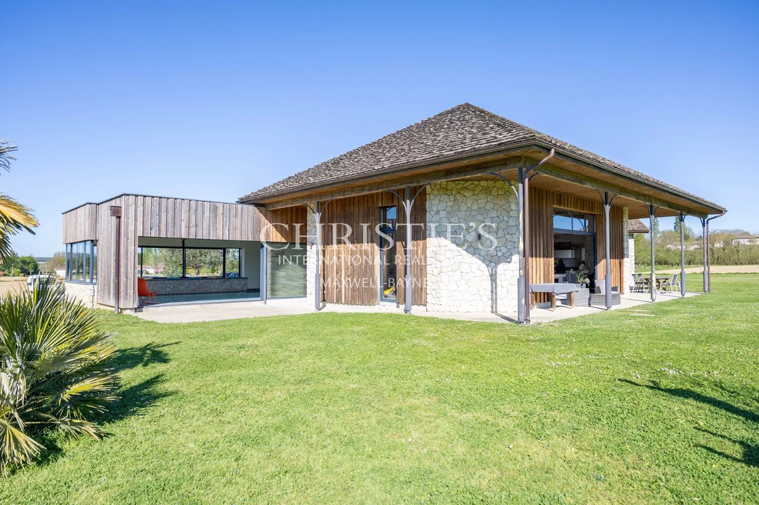 House in Duras, Nouvelle-Aquitaine, France 1 - 17643357