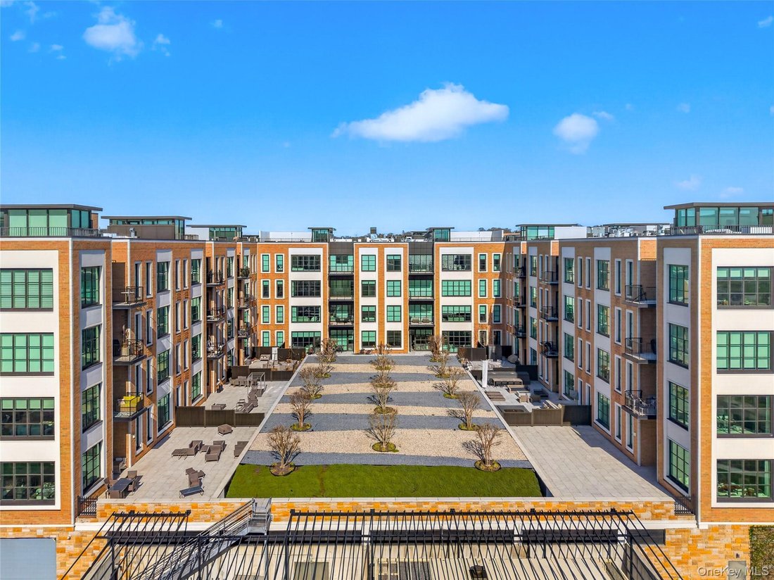Condo in Glen Cove, New York, United States 1 - 17648521