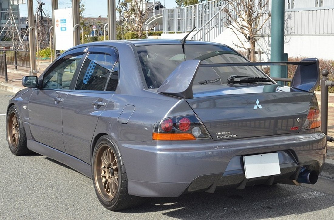 Sedan in Osaka, Japan 4 - 17653595