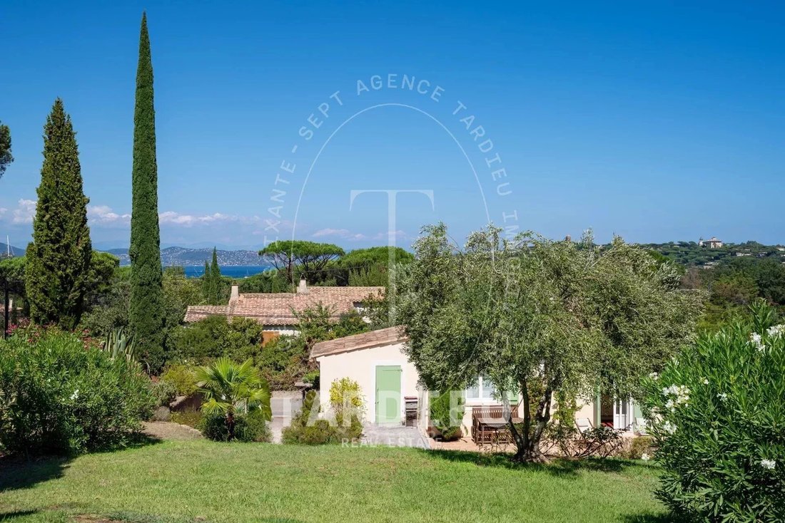 House in Zone Ouest Urbaine, Saint-Tropez, France 2 - 15879861