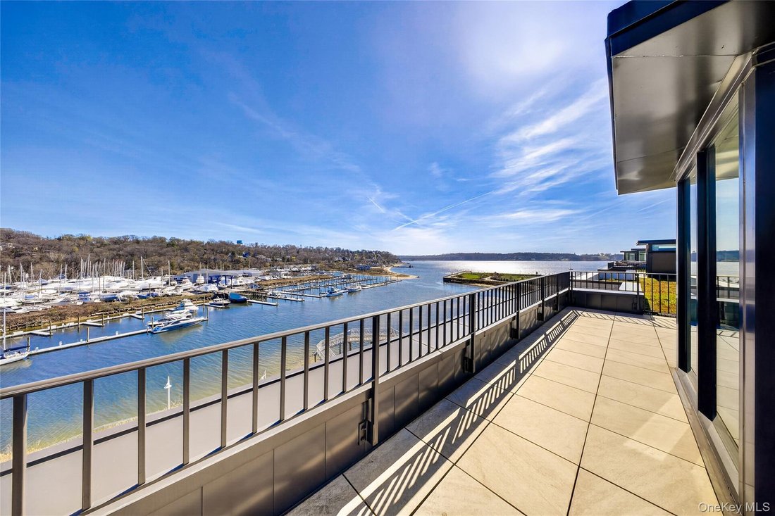 Condo in Glen Cove, New York, United States 2 - 17648521