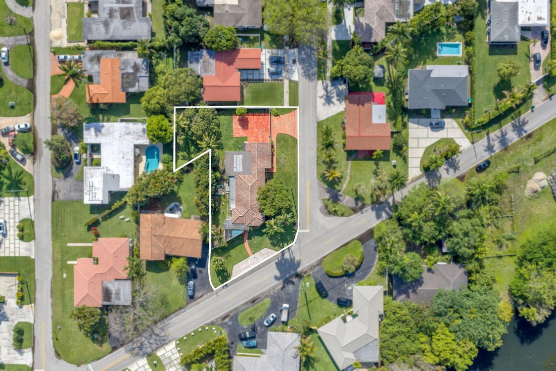 House in Miami, Florida, United States 3 - 17645104