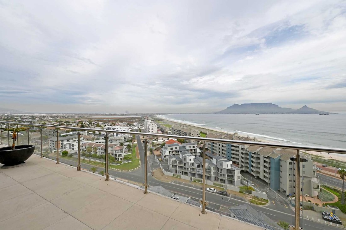 Apartment in Table View, Cape Town, South Africa 1 - 17651913