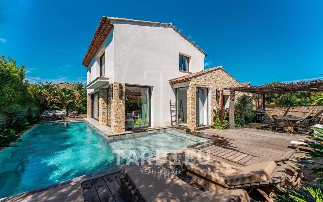 House in Zone Ouest Urbaine, Saint-Tropez, France 1 - 16582017
