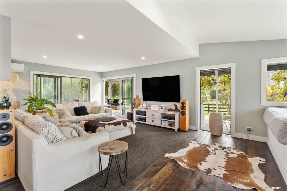 House in Whitford, Auckland, New Zealand 5 - 17651634