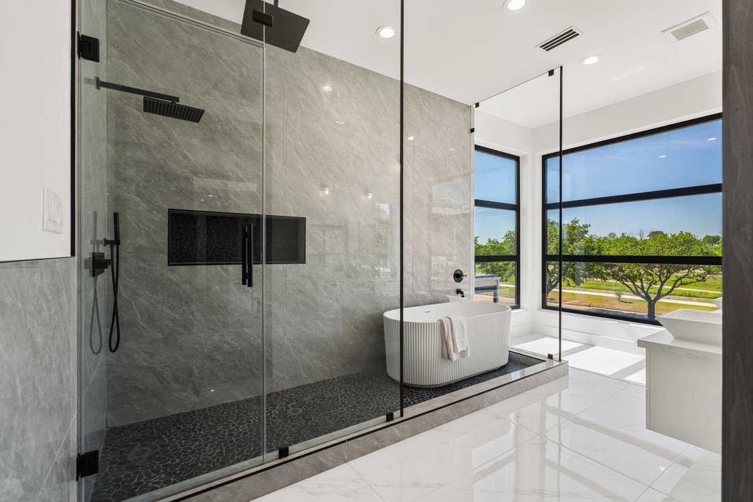 House in Houston, Texas, United States 5 - 17649434
