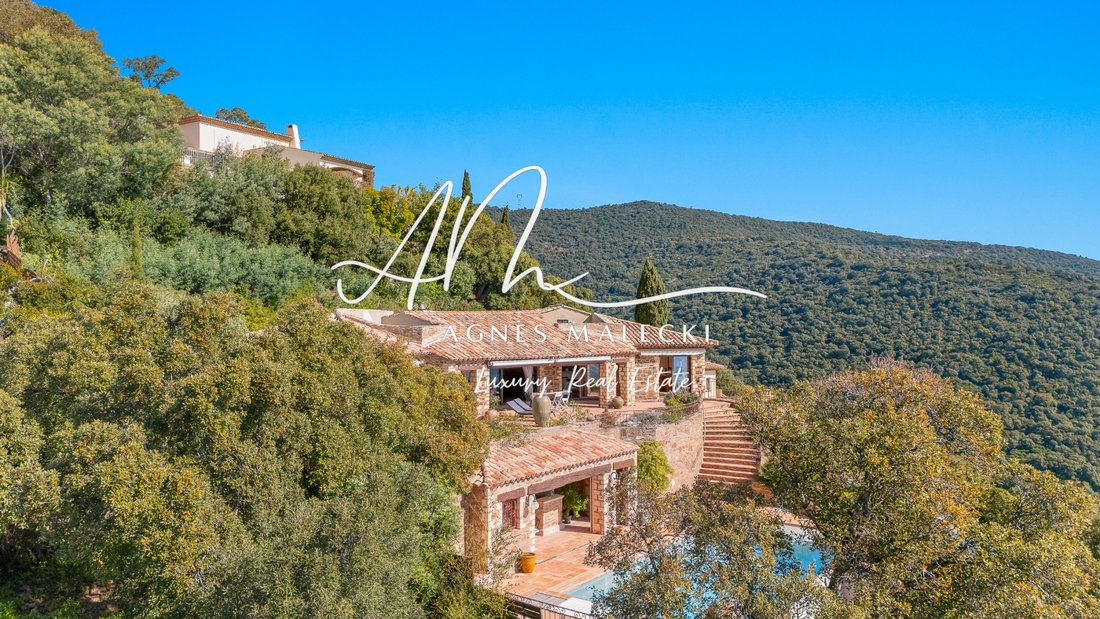 Estate in Nord, Cavalaire-sur-Mer, France 2 - 17654326
