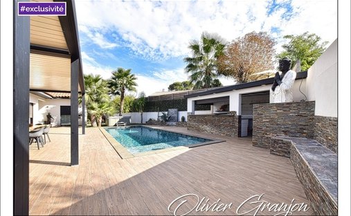 Villa in Gigean, Occitania, France 1