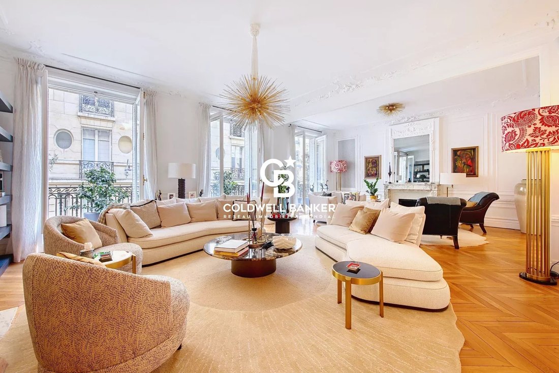 Apartment in Muette Nord, Paris 16e Arrondissement, Paris 1 - 17648279