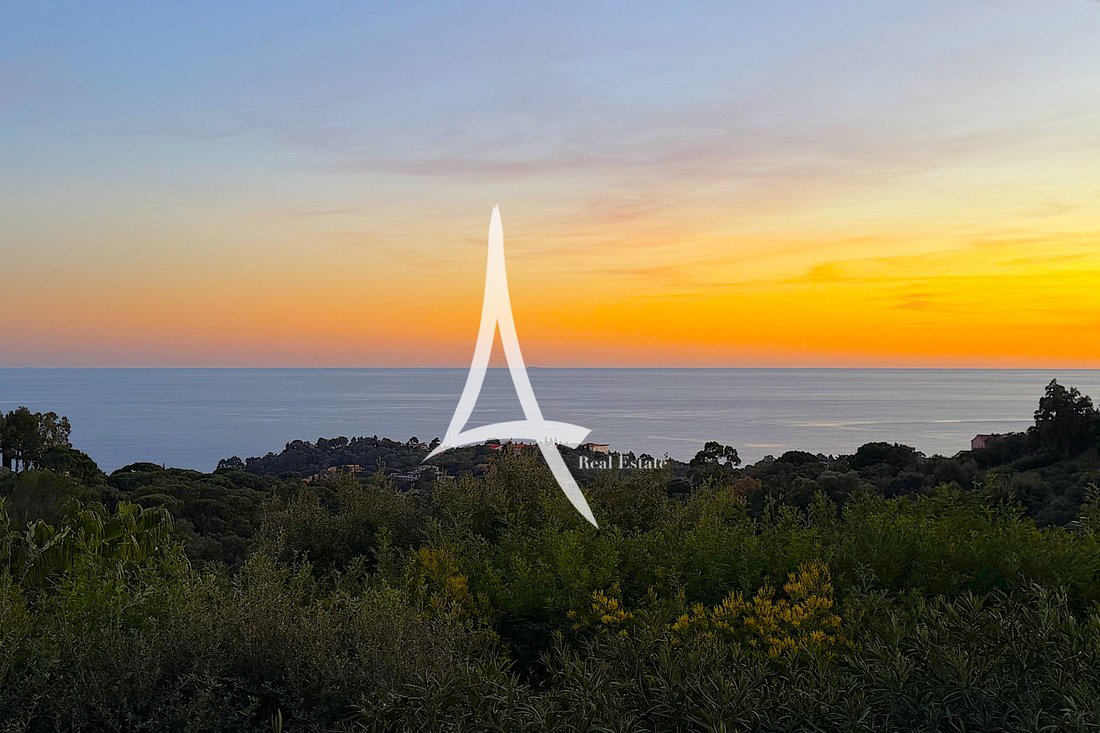 Villa in La Croix-Valmer, Provence-Alpes-Côte d'Azur, France 3 - 15848282