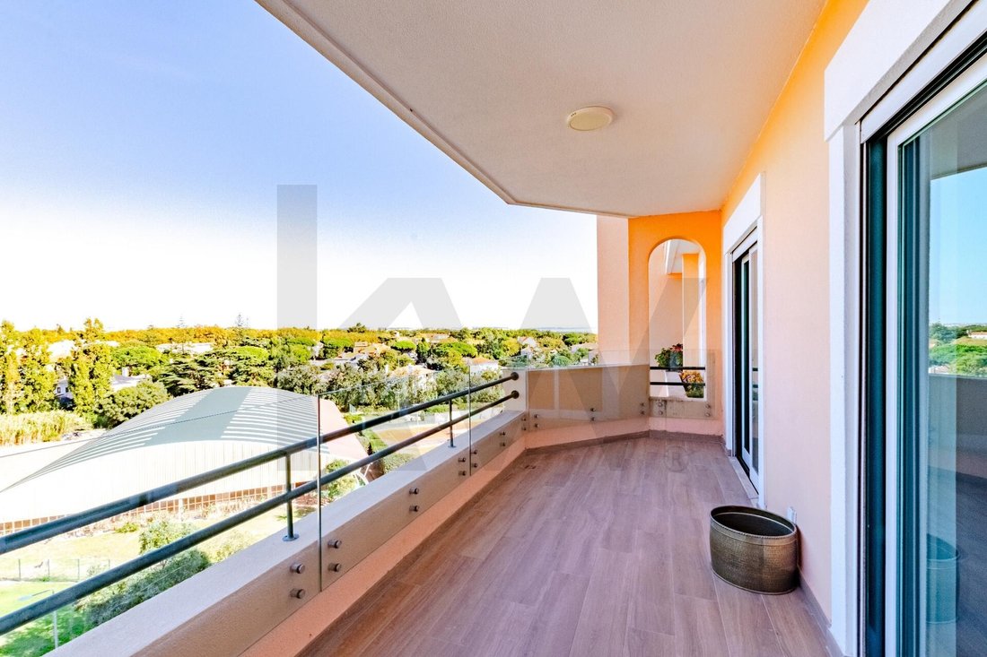 Apartment in Carcavelos e Parede, Lisbon, Portugal 4 - 17652432