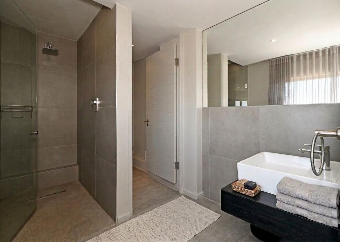 Apartment in Table View, Cape Town, South Africa 5 - 17651913