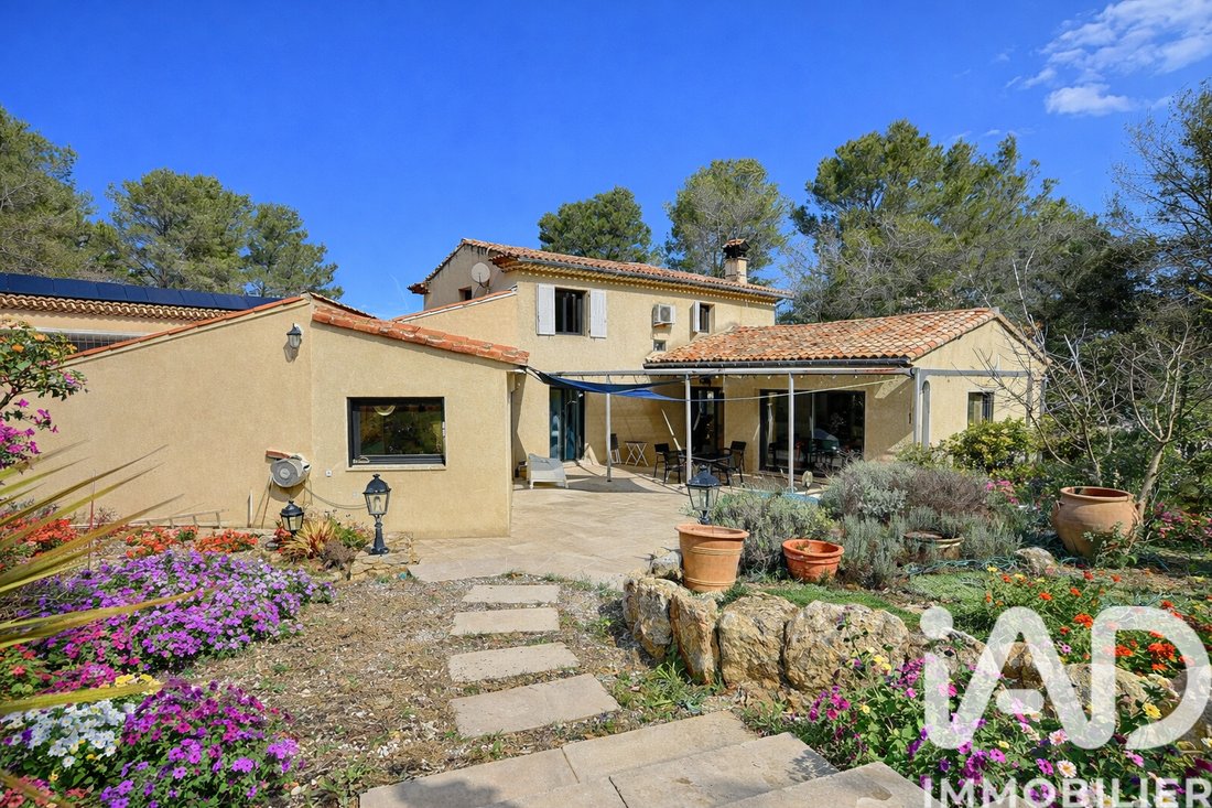 House in Peyrolles-en-Provence, Provence-Alpes-Côte d'Azur, France 3 - 17340520