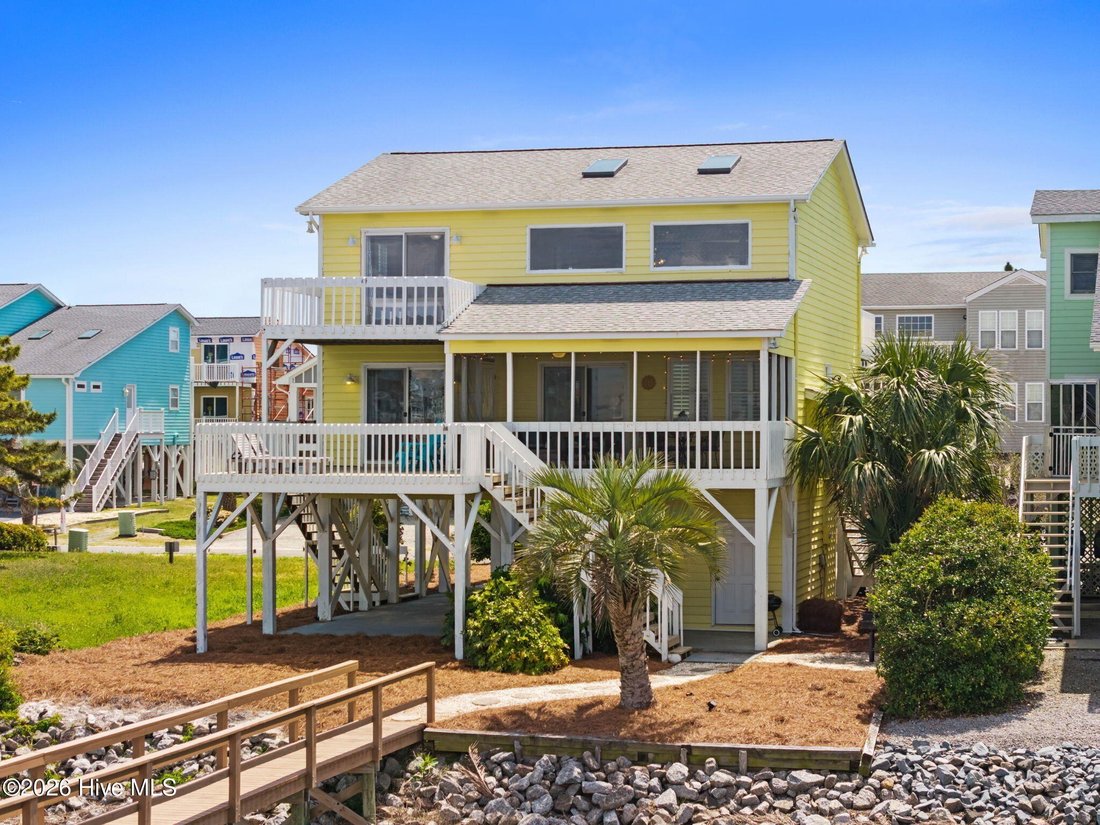House in Sunset Beach, North Carolina, United States 4 - 17657840