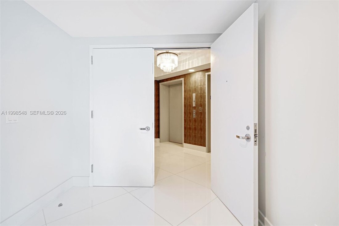 Condo in Hollywood, Florida, United States 5 - 17648389