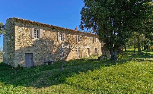 Villa in Cabrières-d'Avignon, Provence-Alpes-Côte d'Azur, France 1